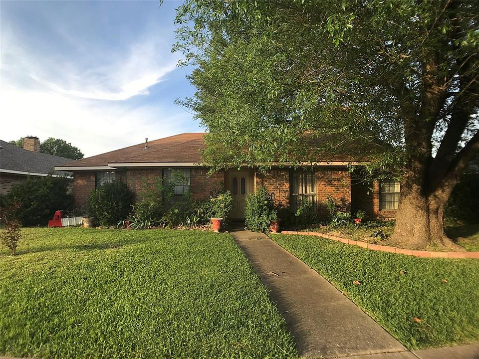1st image of 305 Marriott Dr