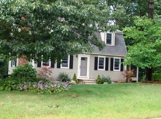 3 Paula Ave, Londonderry, NH 03053