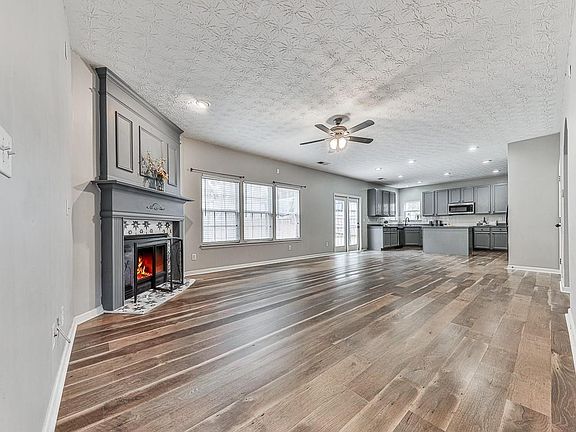 3rd image of 2013 Dartmoth Way