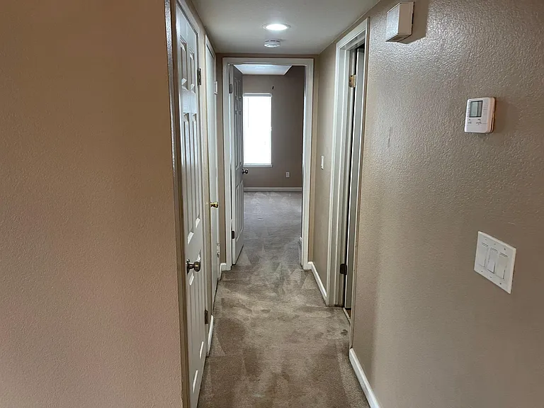 1065 Grandview Cir — Photo 8