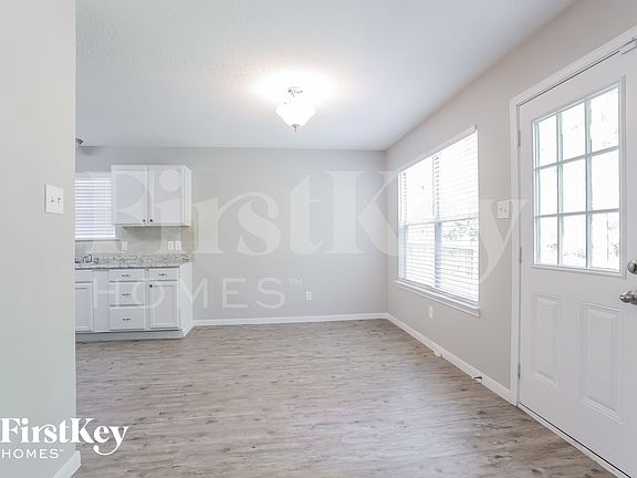 5th image of 2911 Cypress Island Dr
