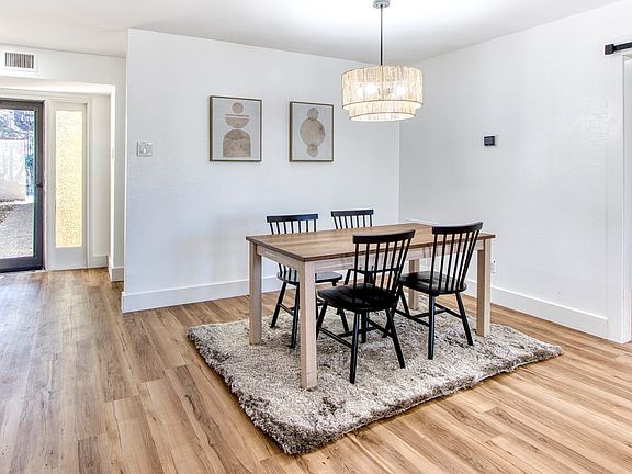 3rd image of 9606 Glenacre Ln