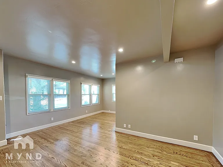 2401 W St — Photo 3