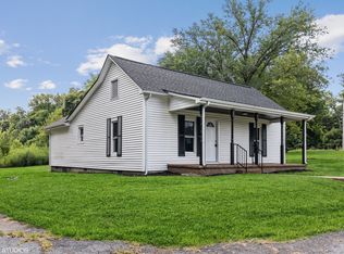 202 Jackson St, Cedar Hill, TN 37032