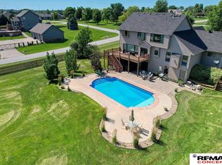 16569 Summit Dr, Omaha, NE 68136