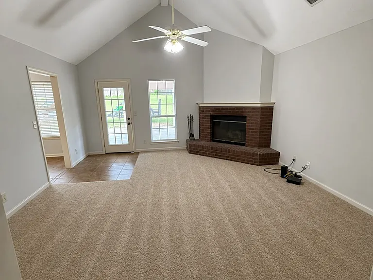 21 Shelton Cir — Photo 4