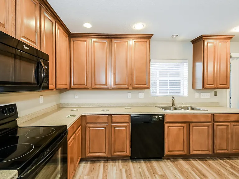 801 Crystal Spring Way St — Photo 9