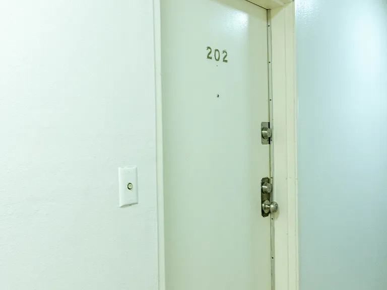 5125 Harold Way #202 — Photo 52