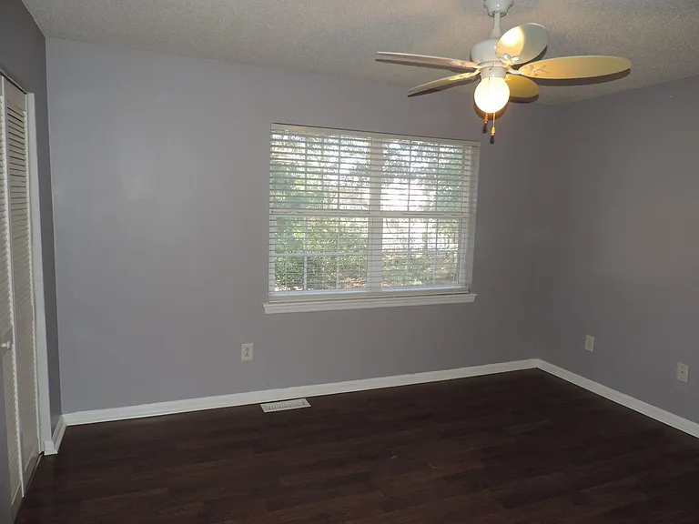 8807 Hunter Ridge Dr — Photo 7