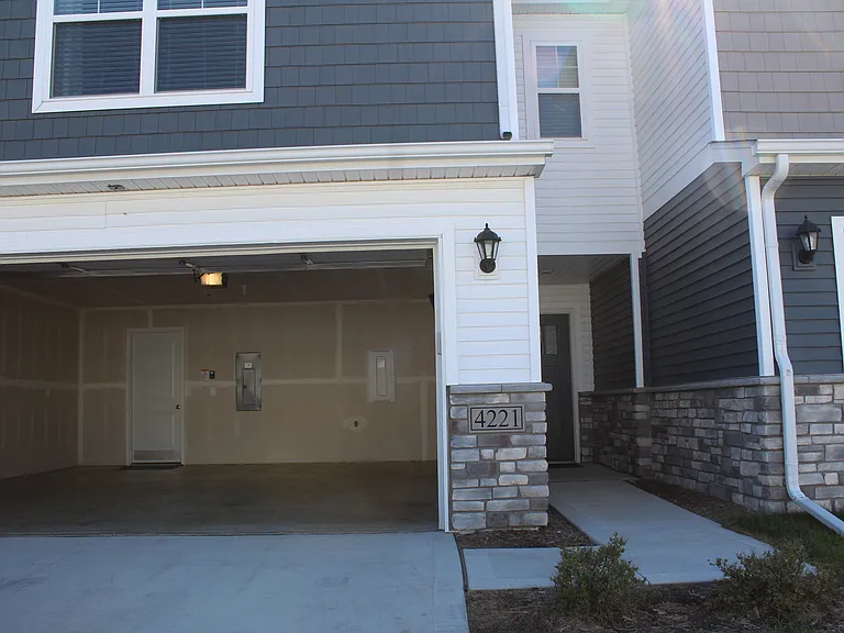 4221 Mongoose Ln — Photo 38