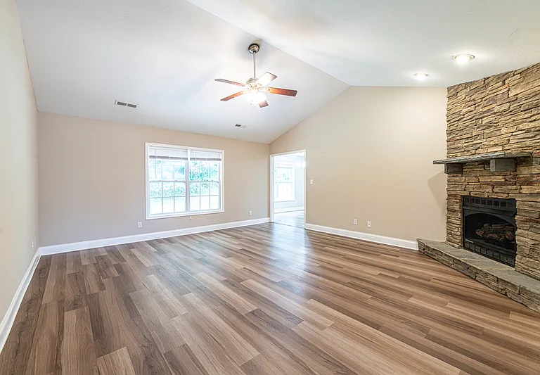 637 Marston Ln #1 — Photo 3
