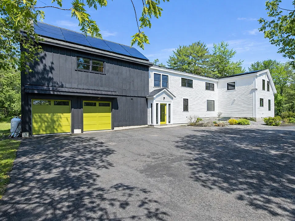 18 Greely Rd