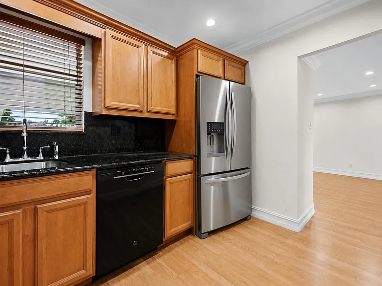 190 Lake Evelyn Dr #190 — Photo 8