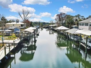 2650 N Comanche Point, Crystal River, FL 34429