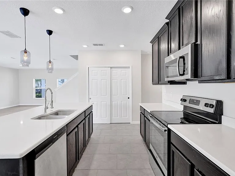 4225 Beargrass St — Photo 12