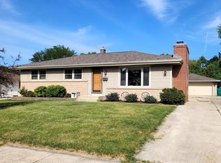 W172N9322 Shady Ln, Menomonee Falls, WI 53051