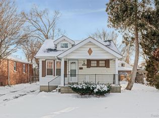 15358 Charles R Ave, Eastpointe, MI 48021