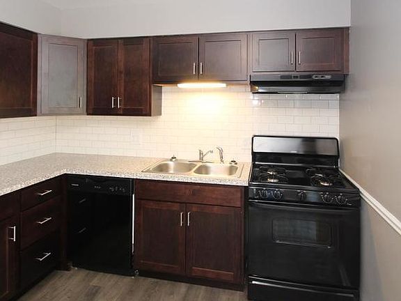 4th image of 5862 Christie Ave SE