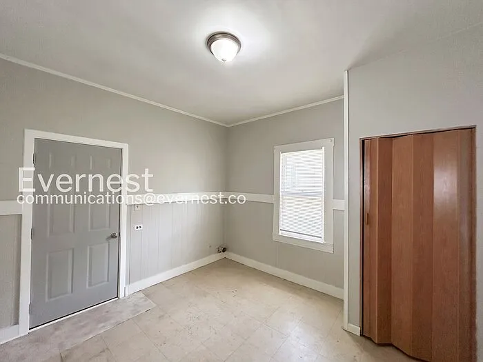 2984 Waverly Ave — Photo 22