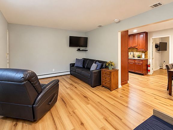 4th image of 206 Quadara Blvd