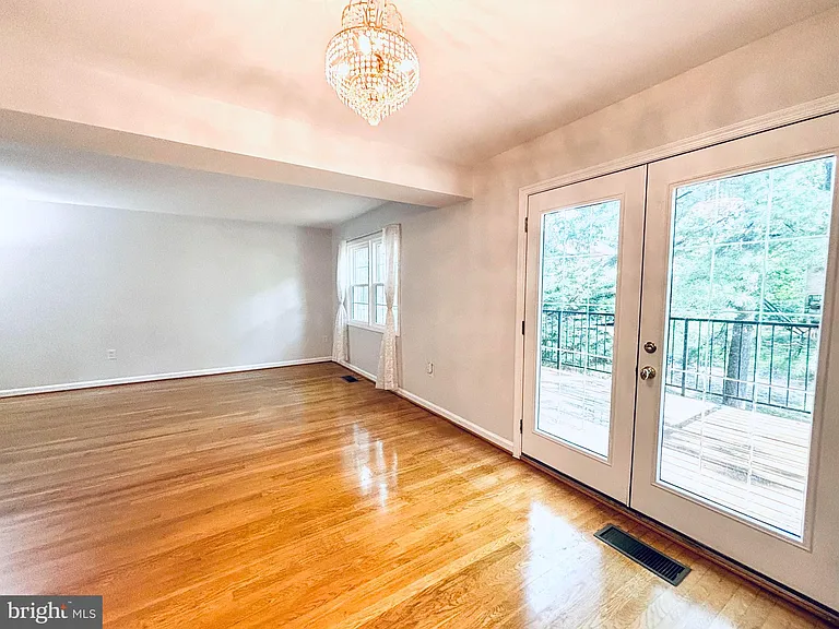 11741 N Shore Dr — Photo 6