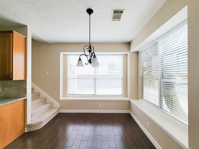914 Ivory Ridge Ln — Photo 32