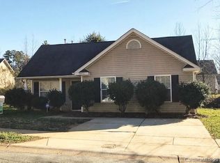 5402 Windy Valley Dr, Charlotte, NC 28208