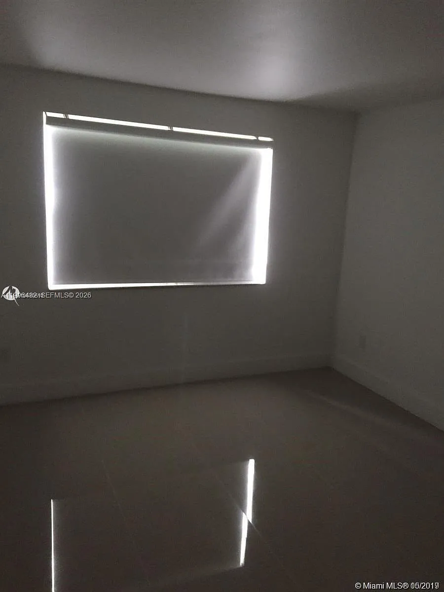 Building Photo - 4600 NW 79th Ave #1B