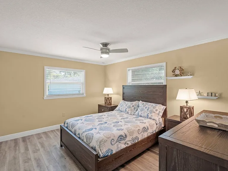 2710 Silver King Way — Photo 18