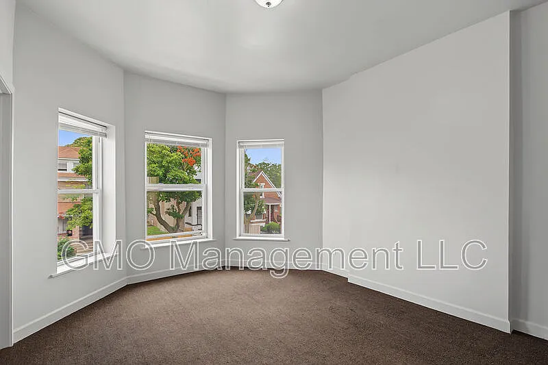 3 bed, 1.0 bath, 1100 sqft, $1,600 — Photo 4
