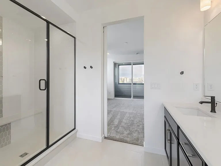 10940 Stanza Ln — Photo 14