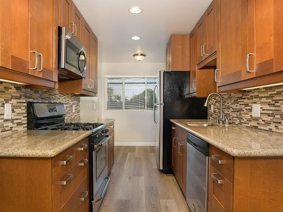 1st image of 3293 McKinley St
