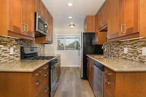 3293 McKinley St Photo 1