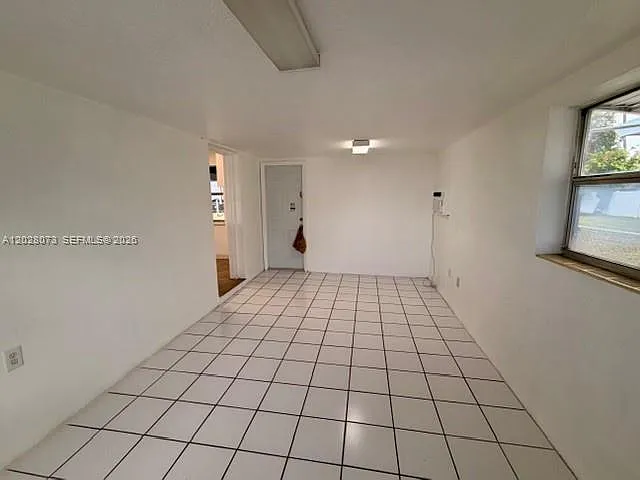 5608 Garfield St — Photo 7