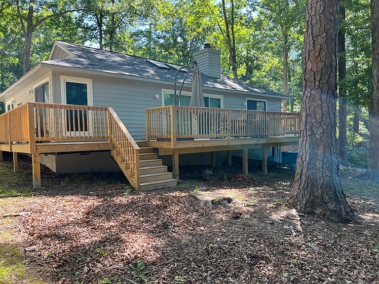 3102 Three Bridges Rd — Photo 2