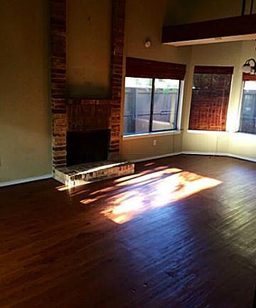 5th image of 14151 Montfort Dr APT 301