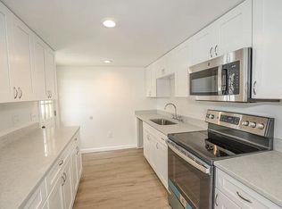20 High St #B, Suncook, NH 03275