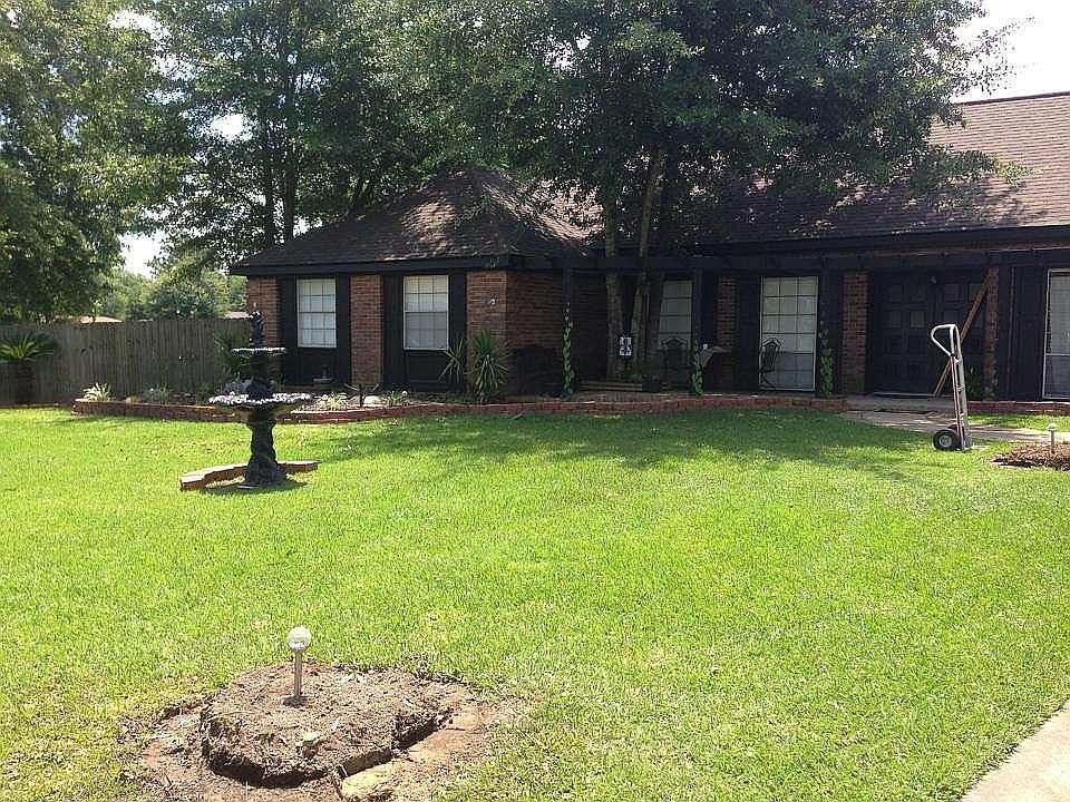 1st image of 15347 Cedar Ct
