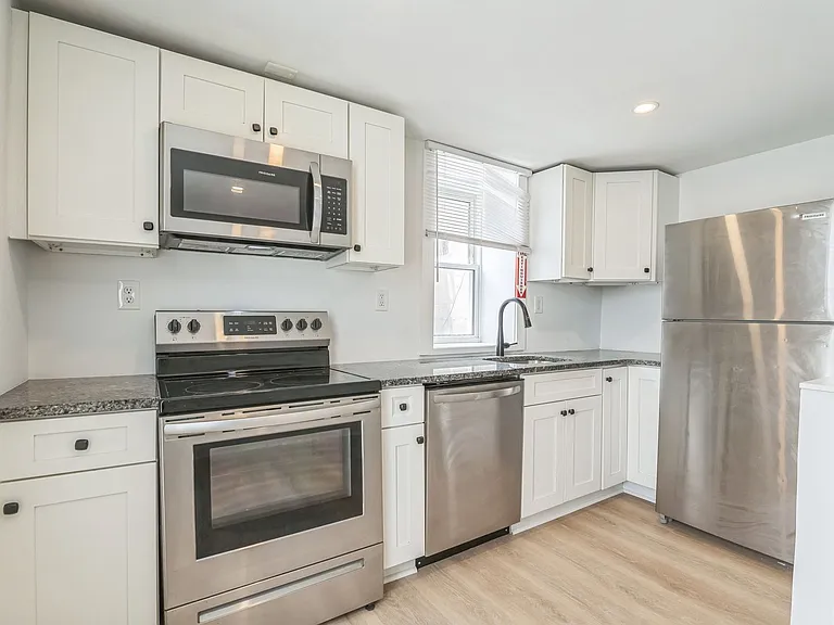 5536 Chester Ave — Photo 4