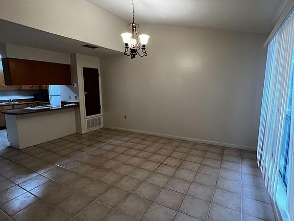 4th image of 127 Scottwood Dr