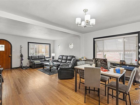 5th image of 4981 Pernod Ave