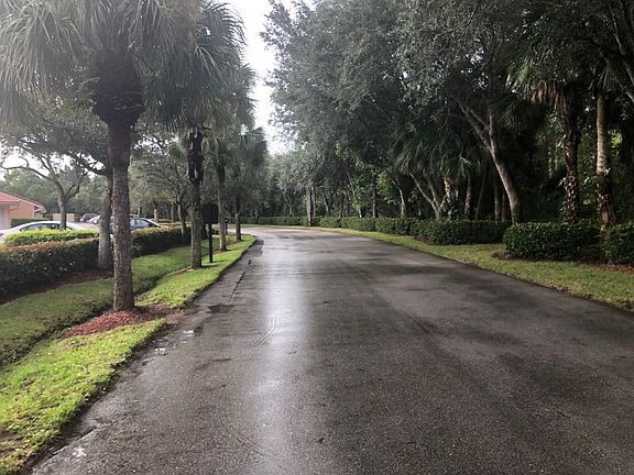 4th image of 6590 Beach Resort Dr