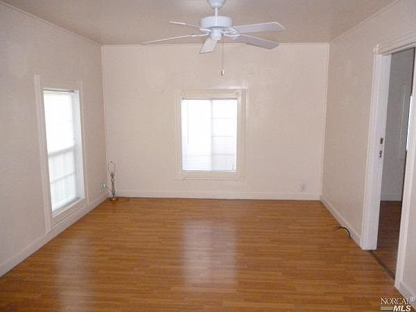 2nd image of 411 Calaveras St