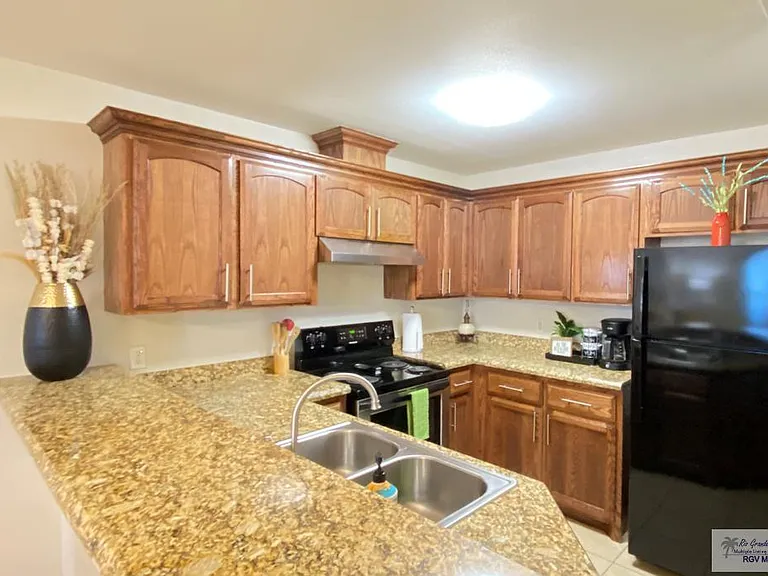 6621 Garden Woods Ave #B — Photo 8