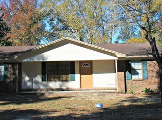 141 Shoemaker Dr, Defuniak Springs, FL 32433