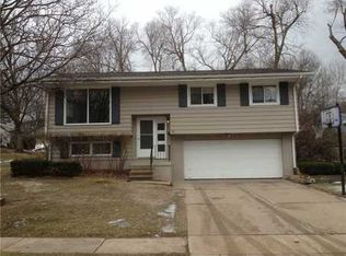 2509 Glen Elm Dr NE, Cedar Rapids, IA 52402