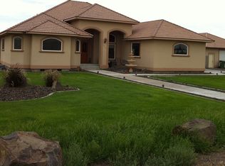5900 Ironton Dr, West Richland, WA 99353