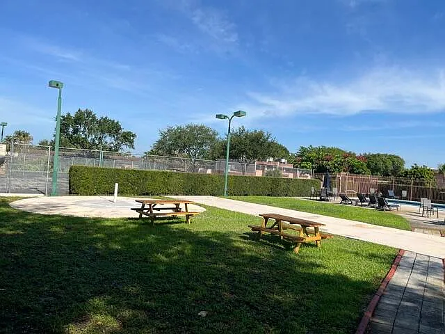 54 Matador Ln — Photo 10