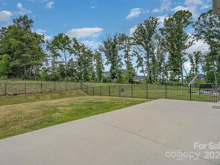 15115 Moulin Court Dr — Photo 44