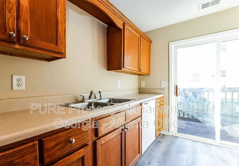 1706 Stonehaven Cir #1706 — Photo 7